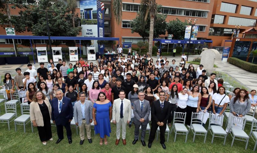 USIL recibe nueva promoción del programa Grado Americano 