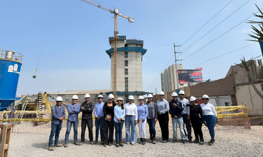 Estudiantes de Ingeniería Civil de la USIL visitan proyecto sostenible en el Callao 