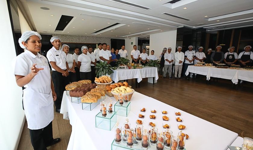 USIL capacita en alta cocina a chefs del B.A.P. Unión 
