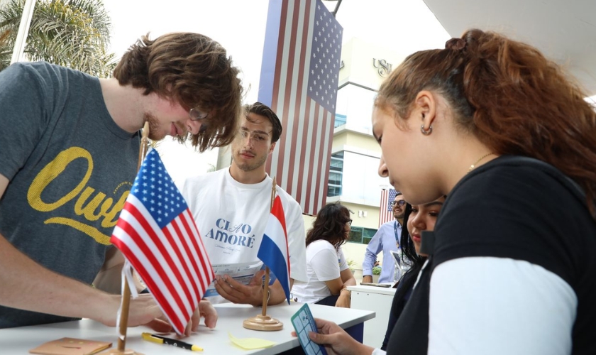 International Fair USIL conecta a estudiantes con oportunidades académicas internacionales