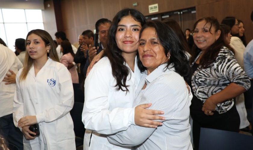 Medicina Humana en USIL: nuevos estudiantes reciben mandil blanco 