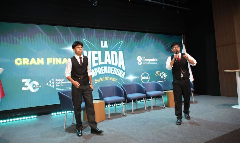 Escolares de Tarapoto ganan final nacional de “La Compañía” con crema cicatrizante a base de sangre de grado 