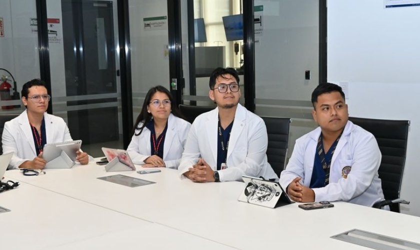 Futuros médicos de Chimbote fortalecen sus competencias clínicas en la USIL 