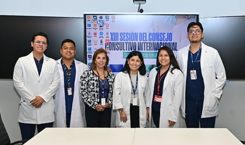 Futuros médicos de Chimbote fortalecen sus competencias clínicas en la USIL 