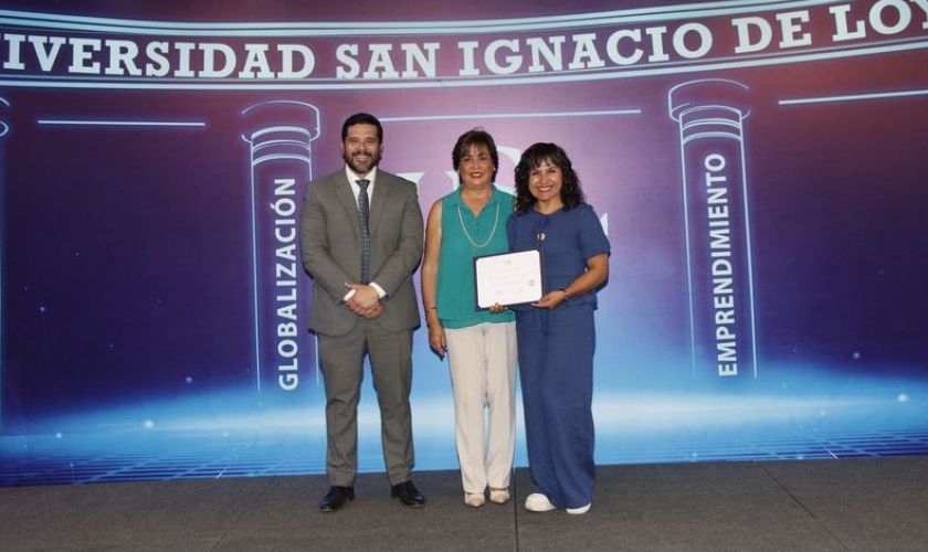 USIL reconoce a sus docentes por su excelencia académica 