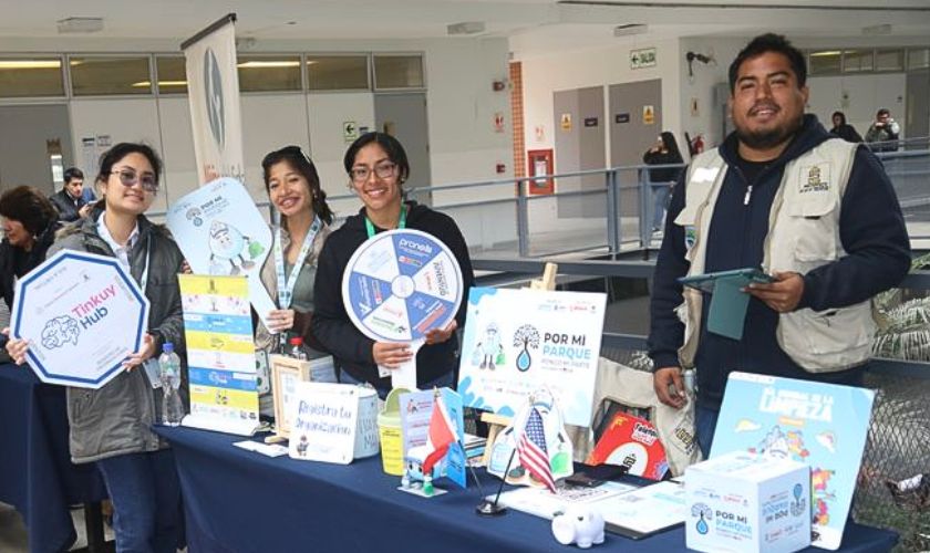 USIL impulsa voluntariado universitario con feria 2025-2 
