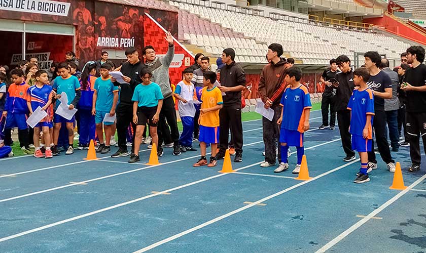 USIL realiza evaluación integral a jóvenes atletas peruanos
