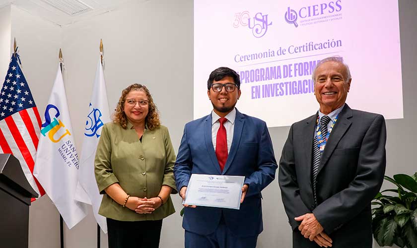 Estudiantes de Economía de la USIL culminan programa de investigación aplicada