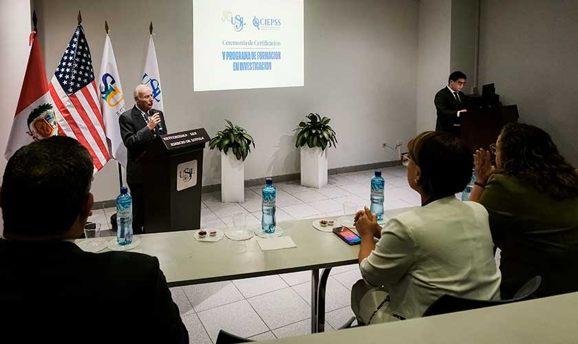 Estudiantes de Economía de la USIL culminan programa de investigación aplicada