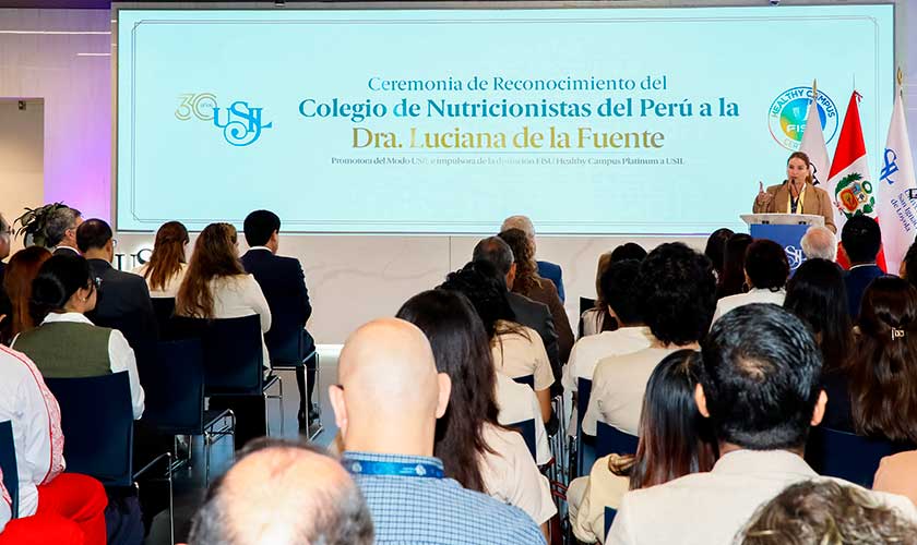 Colegio de Nutricionistas distingue a presidenta ejecutiva de la USIL por impulsar el bienestar universitario