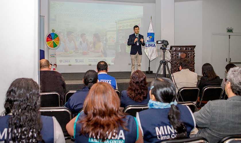 USIL Solo el 6 % de los quioscos escolares del Cercado de Lima ofrece alimentos saludables