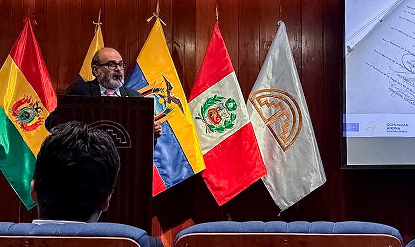 Estudiantes de la USIL visitan la Comunidad Andina