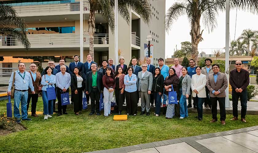 USIL impulsa taller para fortalecer el periodismo económico en el Perú