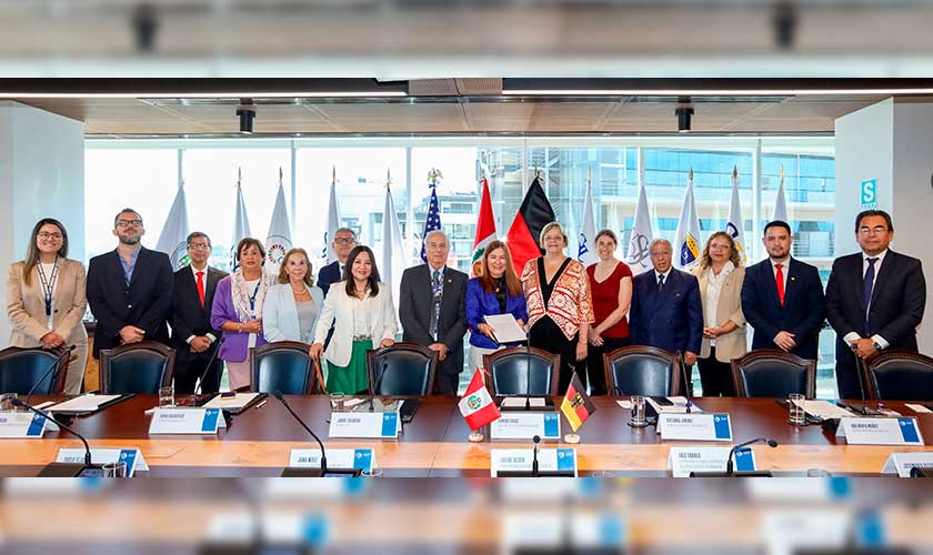 Decana de Educación de la USIL participará en programa académico en Alemania