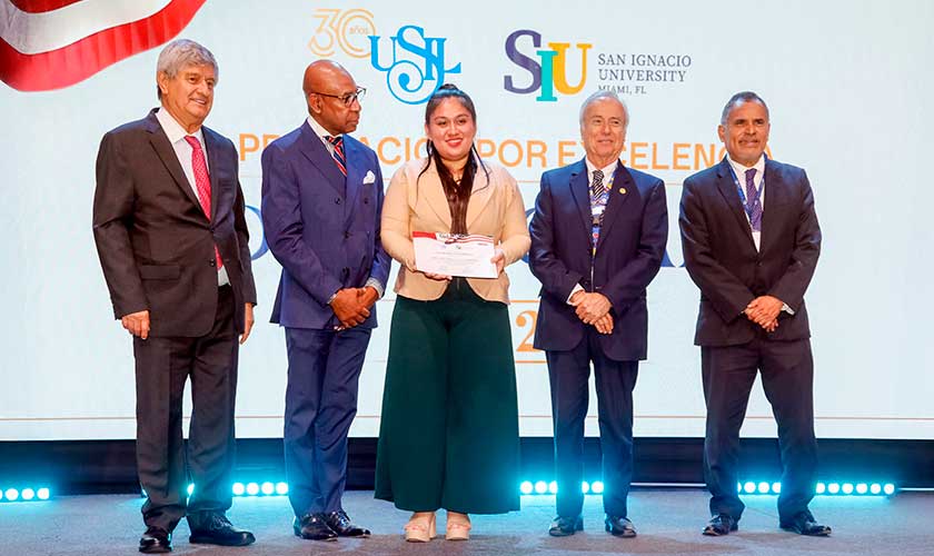 USIL reconoce a estudiantes del doble grado y fortalece su proyección internacional