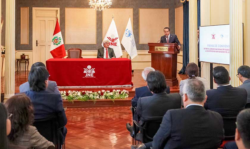USIL y el JNE firman alianza para fortalecer la democracia en el Perú