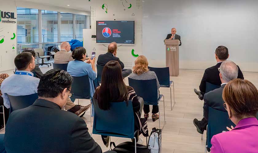 USIL Ventures y MetaRed TIC Perú certifican docentes en mentoría de startups con inteligencia artificial