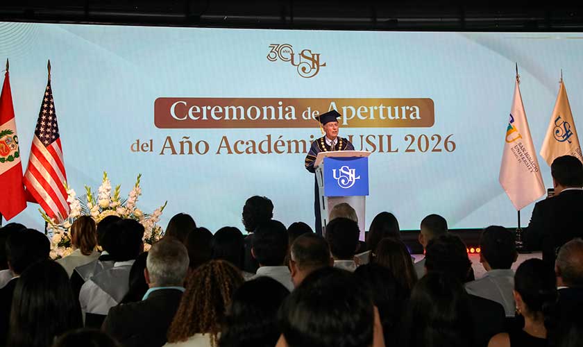 Embajador de EE. UU. insta a jóvenes a liderar el futuro del Perú en inicio académico de la USIL
