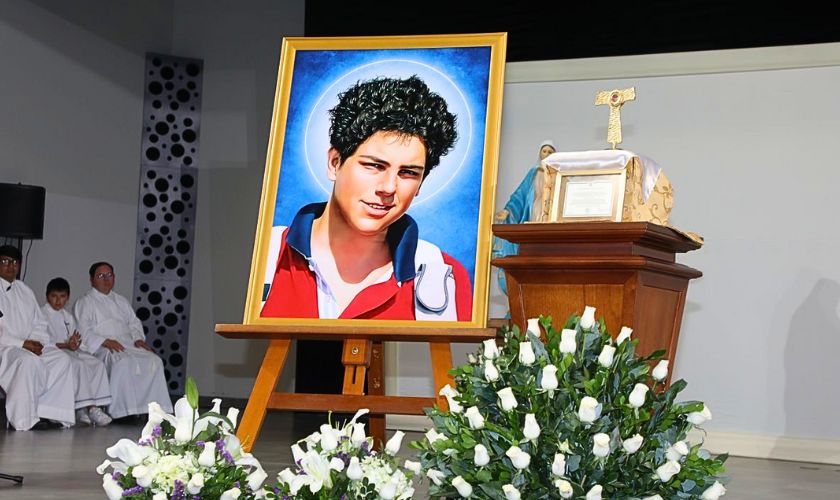 USIL custodia la única reliquia peruana de San Carlo Acutis