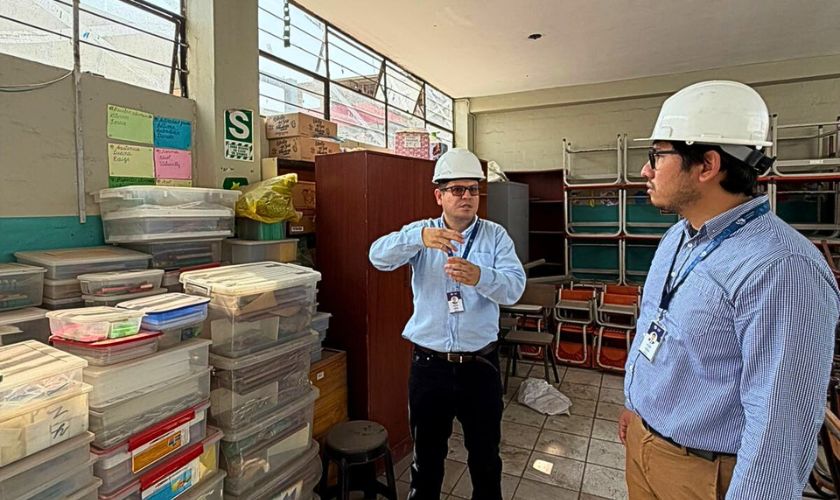 USIL evalúa riesgos estructurales en colegio público de Ate