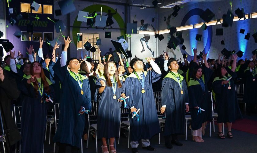 USIL celebra graduación 2025 y destaca entre las mejores universidades del país