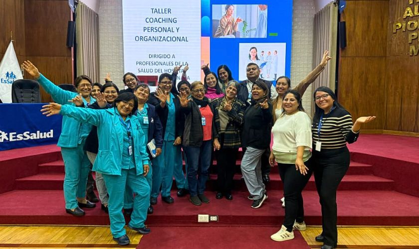 USIL impulsa el desarrollo profesional del personal de la Red Almenara