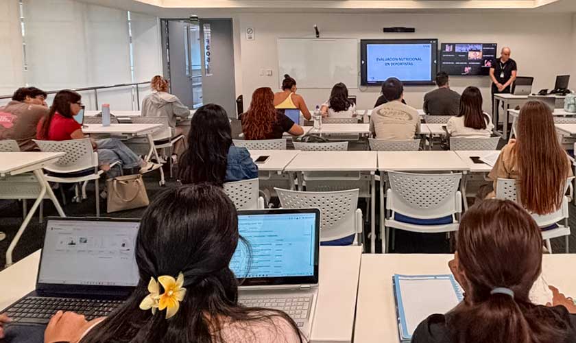 USIL fortalece formación en nutrición deportiva con experto internacional