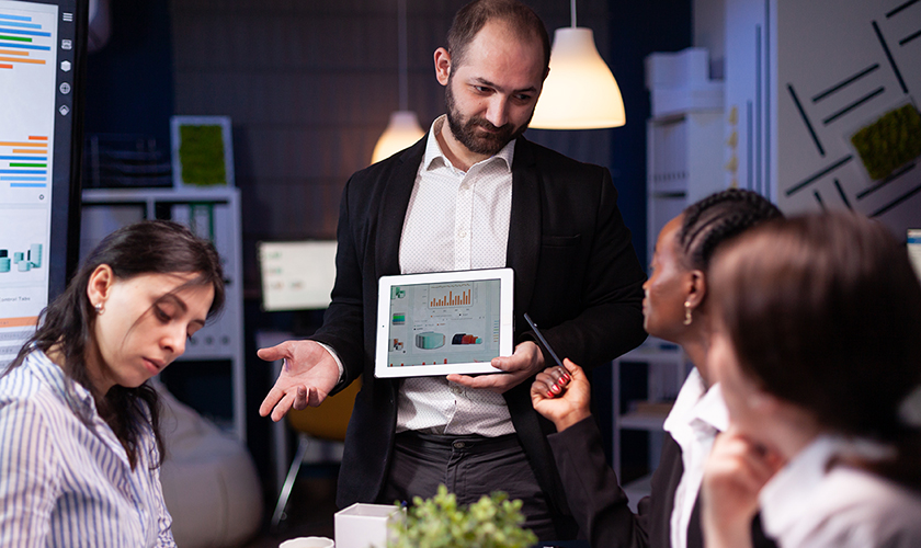 Ejecutivos en una reunión de trabajo