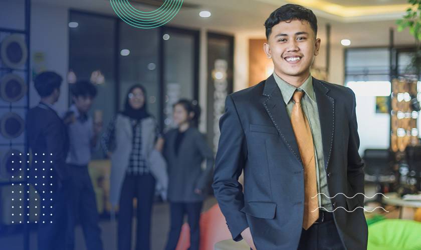 Alumno de Pregrado Ejecutivo junto a sus compañeros