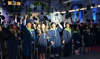 USIL celebra graduación 2025 y destaca entre las mejores universidades del país
