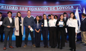 Estudiantes de Tarapoto ganan JA School Startup 2025 con proyecto para revalorar el quechua