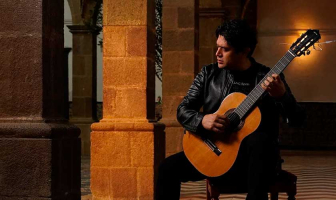 USIL y la Guitarrería Peruana graban “Guitarra Cajamarquina II” en homenaje a Abel Velásquez