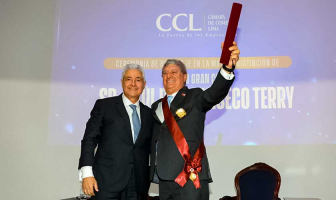 La Cámara de Comercio de Lima otorga su máxima distinción a Raúl Diez Canseco Terry