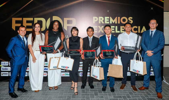 Estudiantes de la USIL son reconocidos por sus logros deportivos