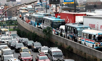 Limeños conurbanos pierden más de tres años de su vida en el transporte público