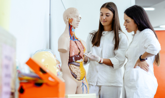 Requisitos para cambiar de carrera a Medicina Humana